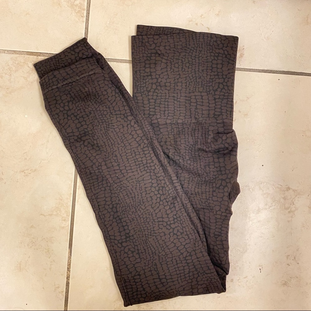 Spanx Black Brown Print Legging Animal Croc Large Spandex Blend